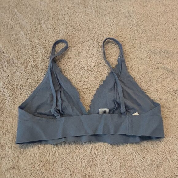 Victoria's Secret PINK Light Blue Scalloped Bralette - Picture 2 of 3